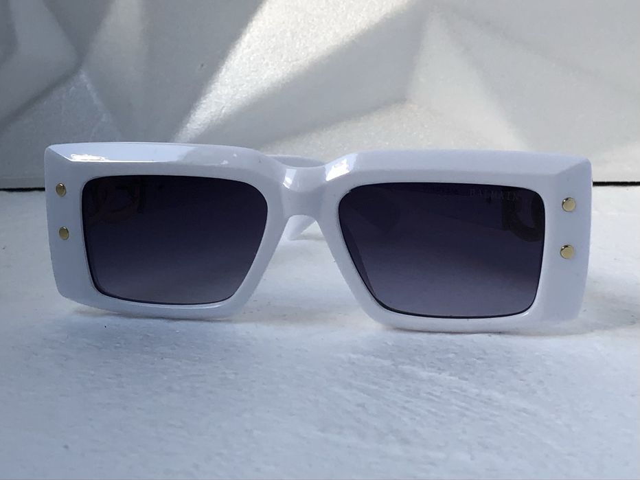 Дамски слънчеви очила правоъгълни 2 цвята черо бяло