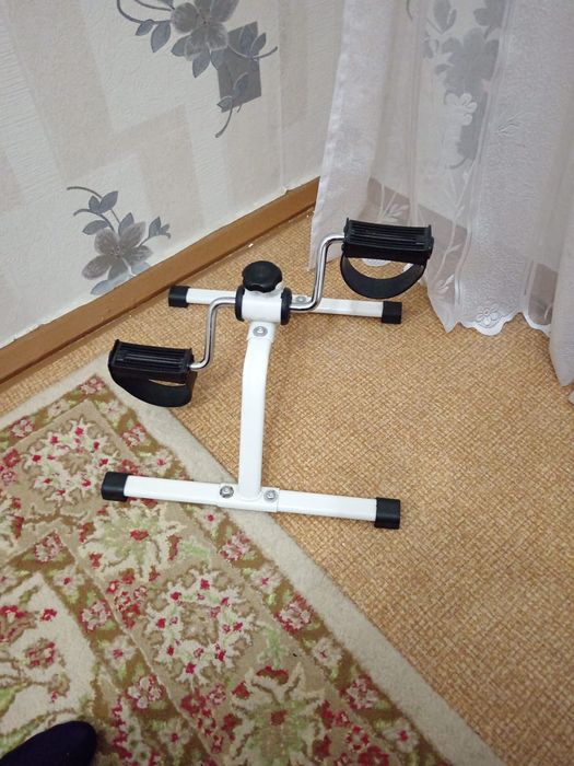 Велотренажёр, состояние почти новое