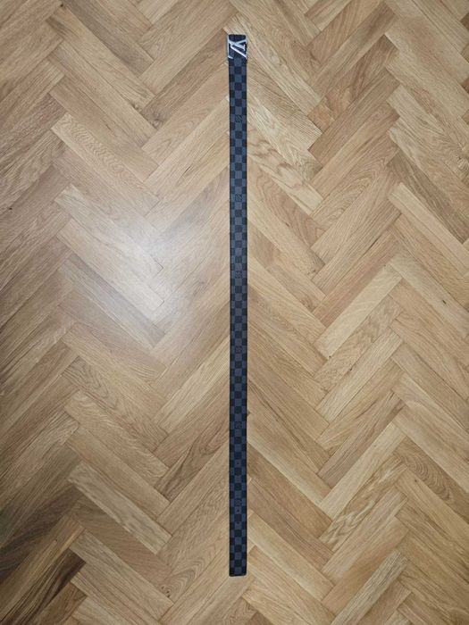 Louis Vuitton Belt – черен със сребърна катарама (115 см)