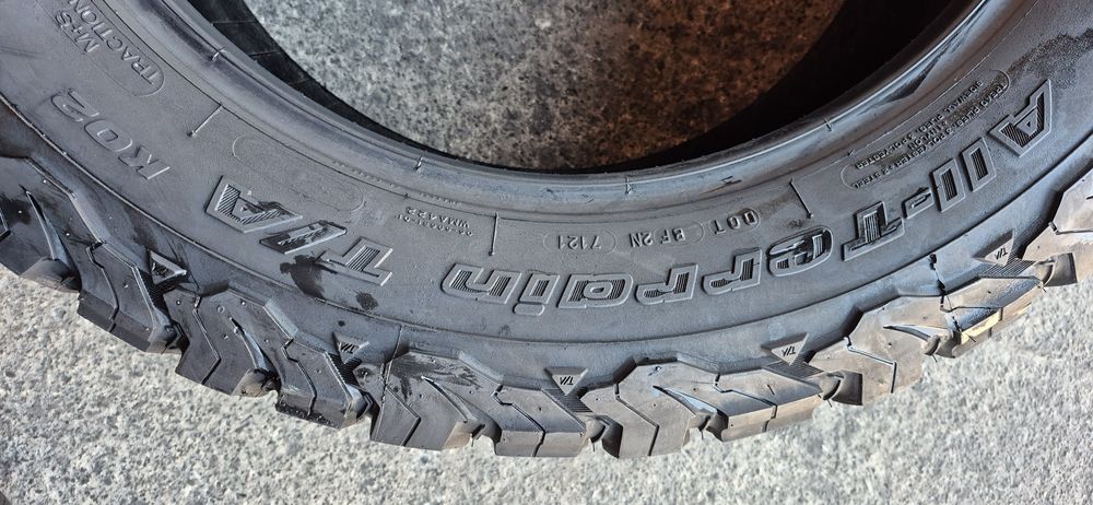 4 anvelope All-Terrain iarna BFGoodrich 275/55/20.Pretul este pe buca
