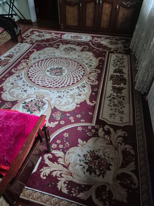 Продается ковер б/у