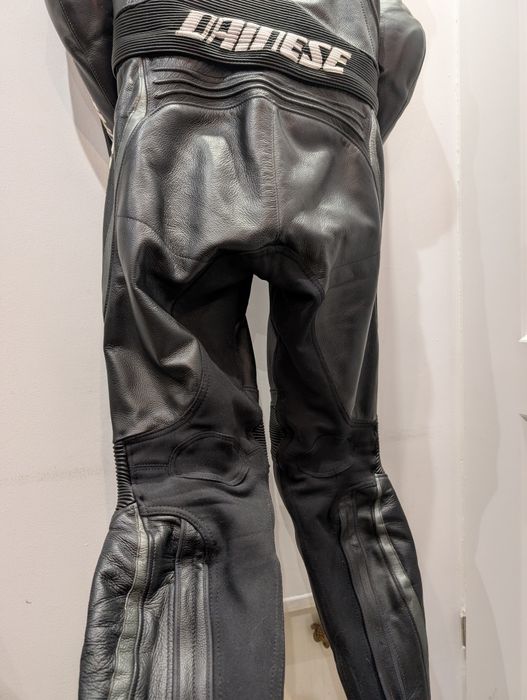 Combinezon Costum moto piele Dainese Avro D1, marime: 48