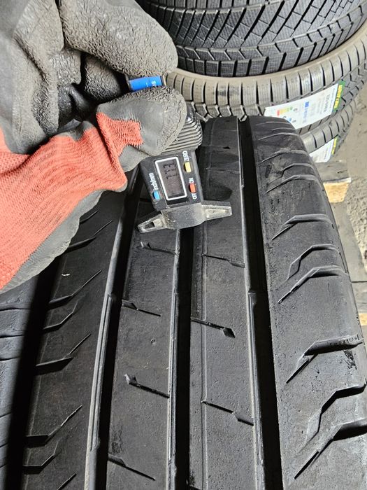 2 anvelope vara 205 65 16C Continental 7.7mm 2021