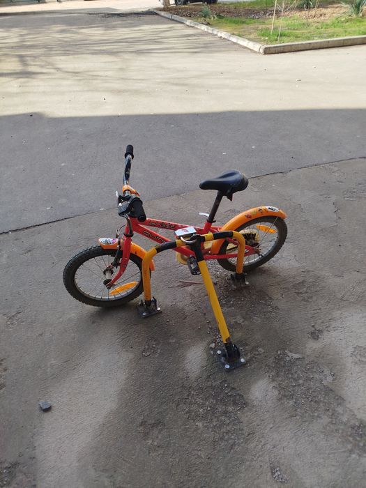 Детский фирменный велосипед