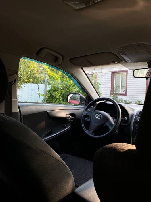 Продам машину Toyota Corolla