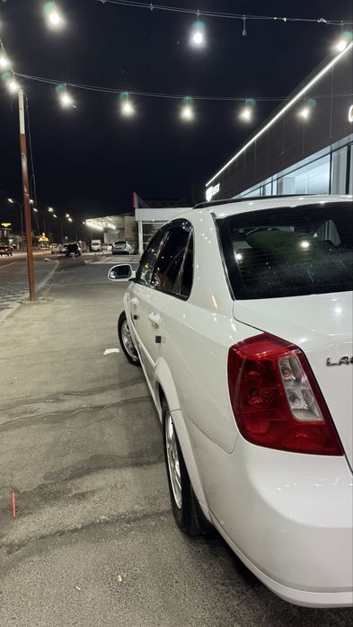 Lacetti 2011 ideal