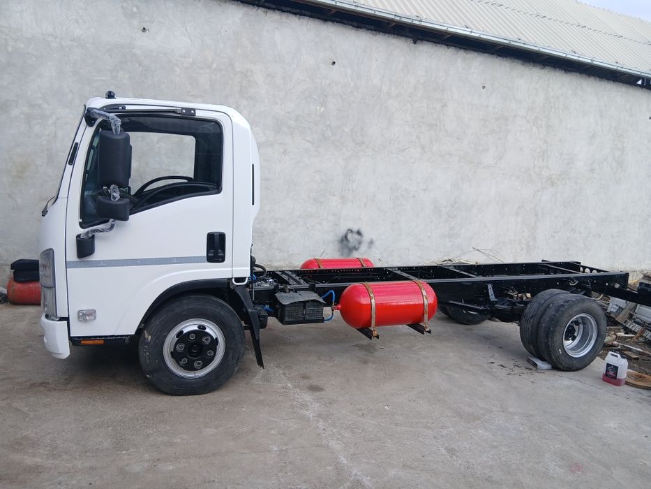 Isuzu shassi holiday 2010