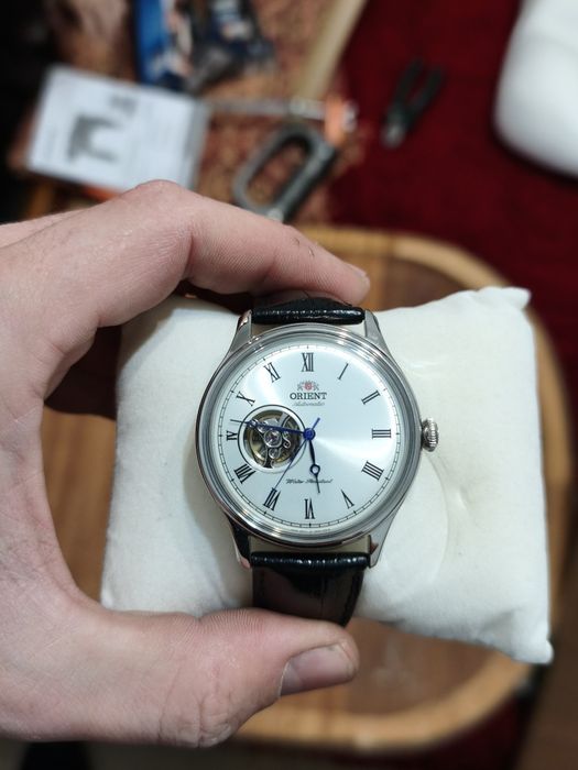 Автоматичен часовник ORIENT open heart