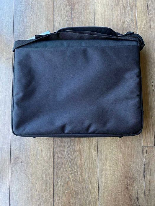 Продавам чанта за лаптоп Belkin Messenger 15.9" - ЧИСТО НОВА