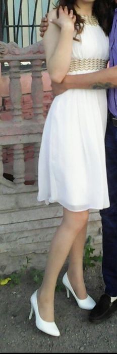 Продаю платья разного типа