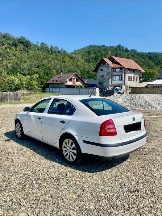 SKODA Octavia 2011 — imagine 2