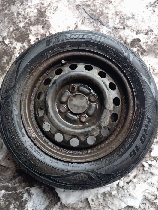 Продам стояли на Ниссан р10