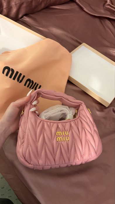Poseta miu miu roz