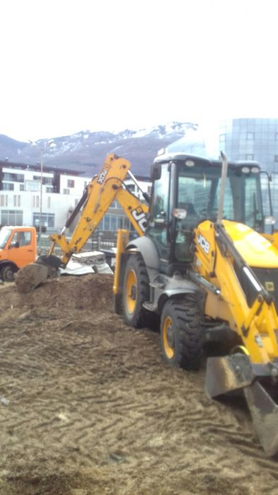 Услуги с комбиниран багер  хидравличен чук и палетни вилици