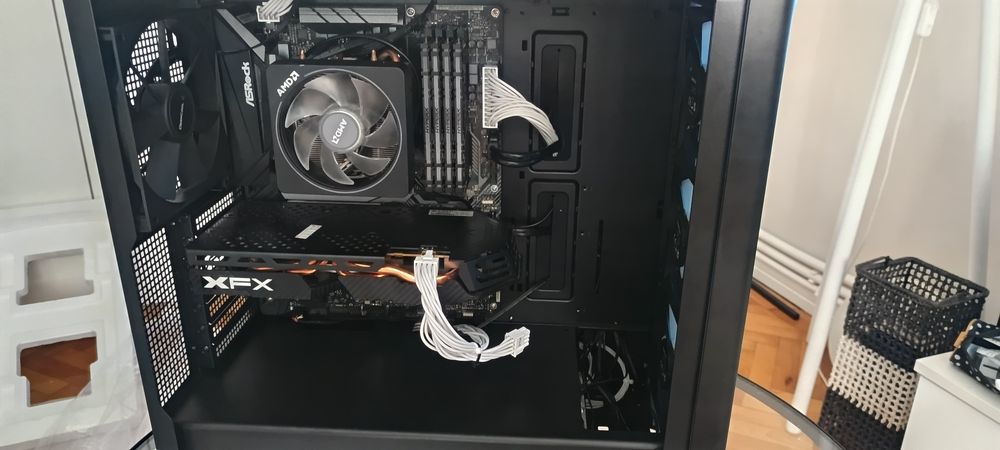 De vânzare unitate Pc AMD Ryzen
