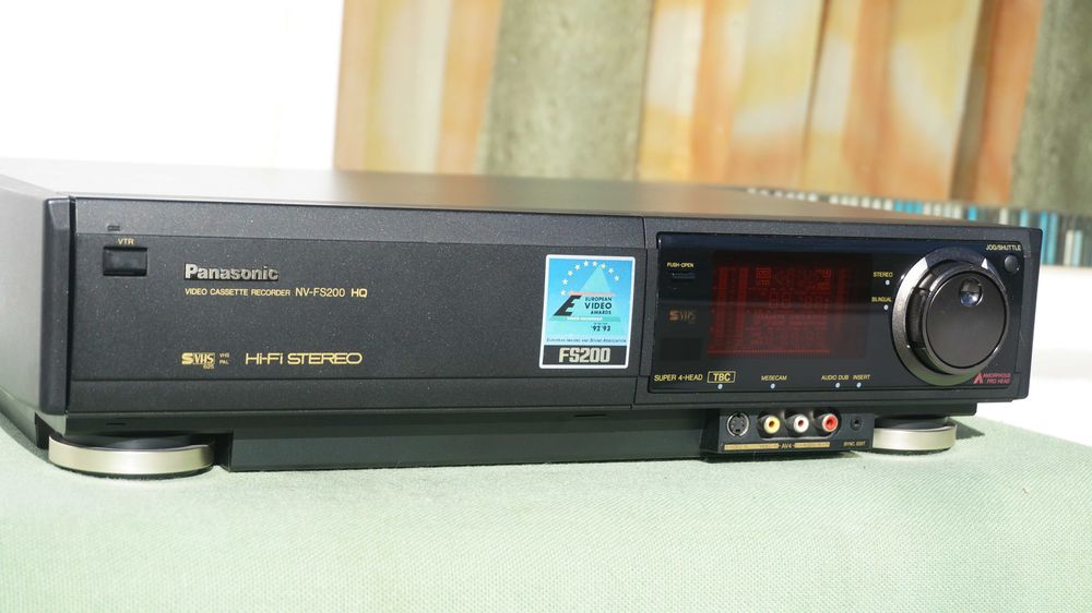 Video recorder S-VHS Panasonic NV-FS200 TBC stereo Hi-Fi