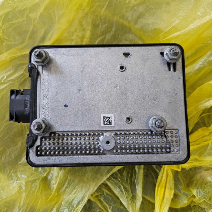 Дистроник/радар сензор.