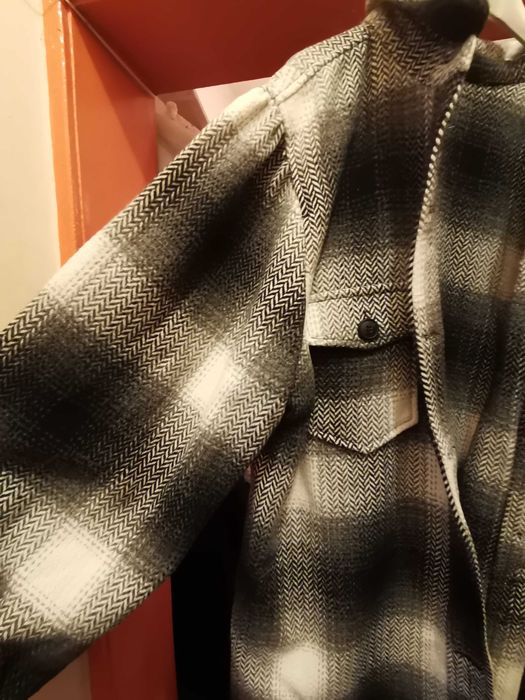 Мека дебела риза топ нова от Англия