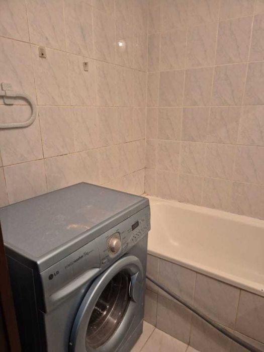 Продам 2 комнатную район БСМП