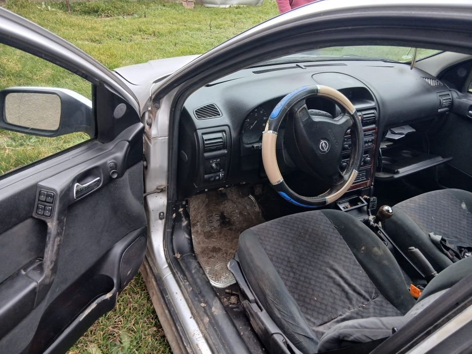 Vând Opel Astra preț 1100€
