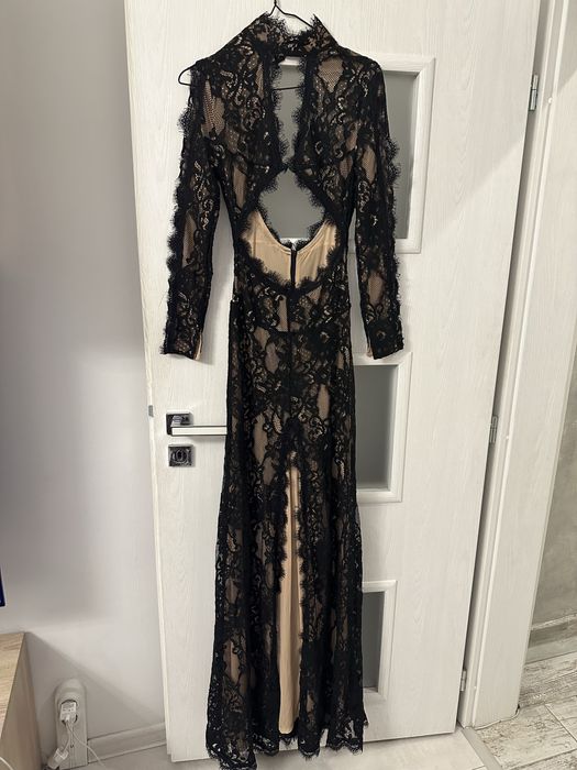 Официална рокля