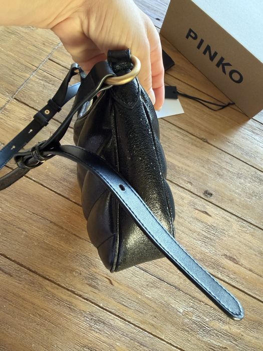 Pinko чанта 99€ с оригинална кутия и прахоторба