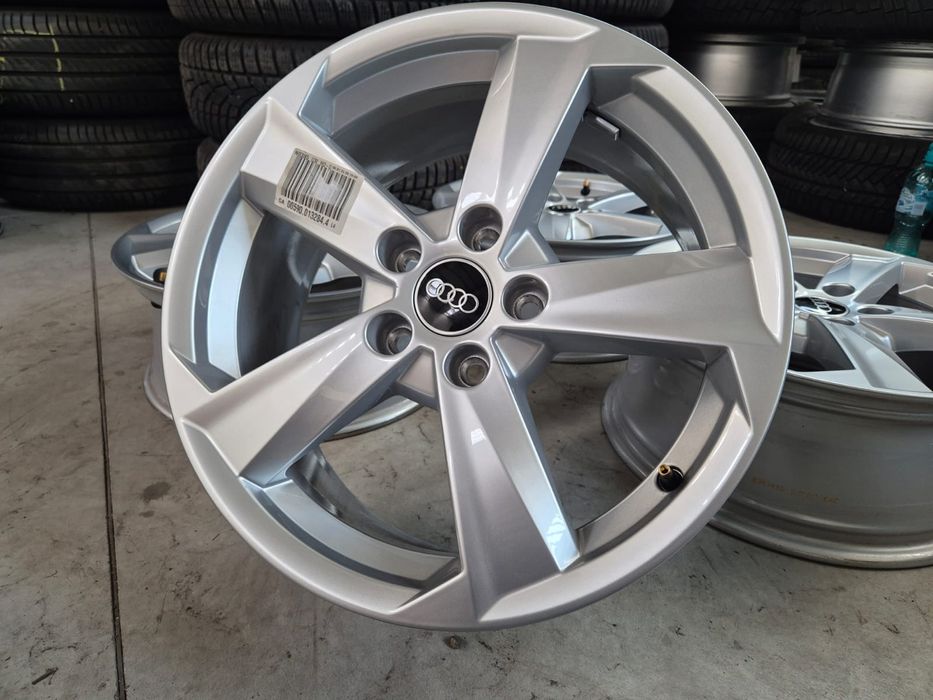 Jante noi originale R17 Audi Q2 A3 Q3 A4 / Vw Passat Golf 5 6 7 8