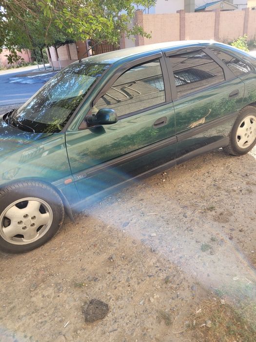 Продам машину  рено