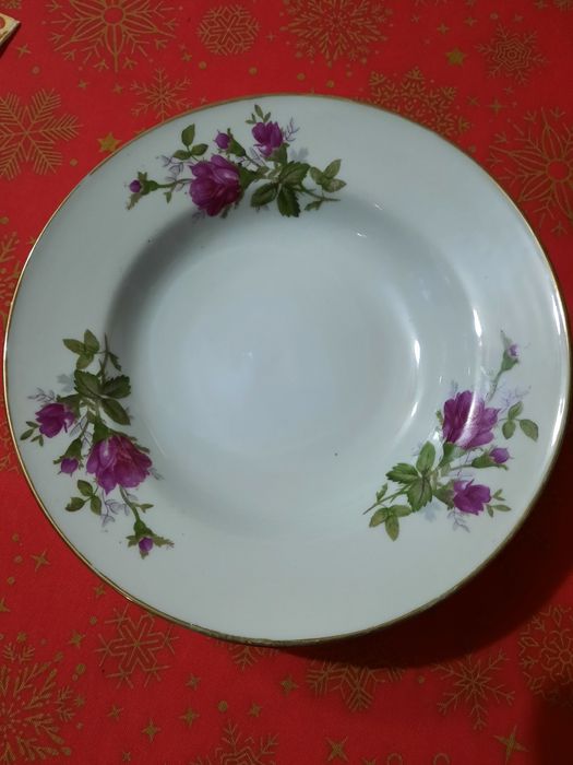 Продам китайские глубокие суповые тарелки 6 штук