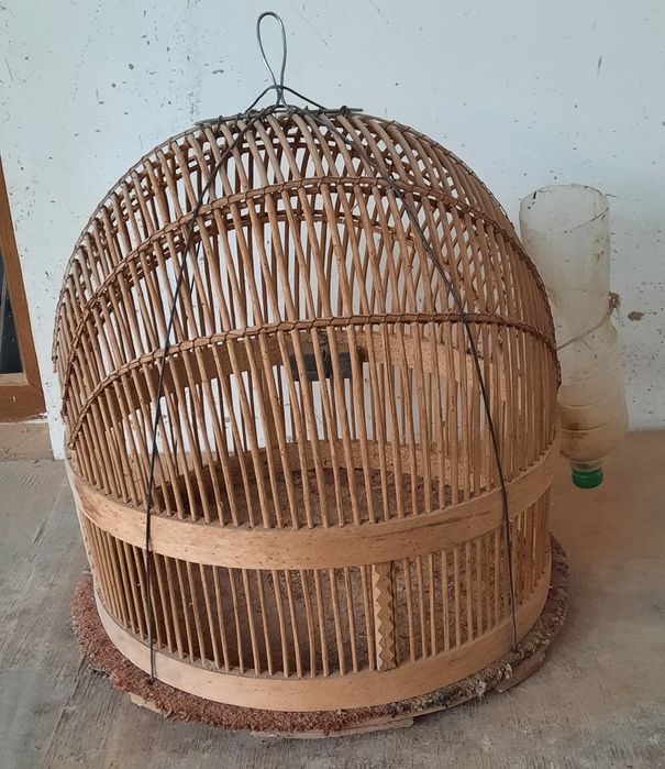 Каклик учун кафаслар 2 та. Договорная!Срочно.