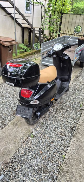 Scuter piaggio vespa lx 49 2t
