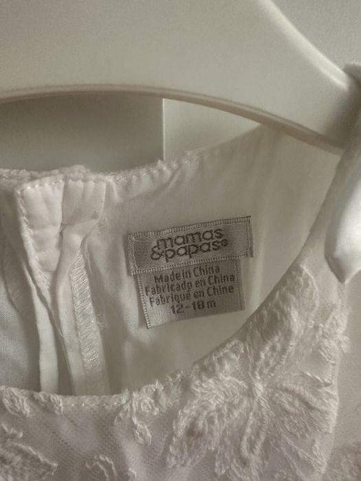 Красива бяла рокля с дантела Mamas&Papas размер 12-18 месеца