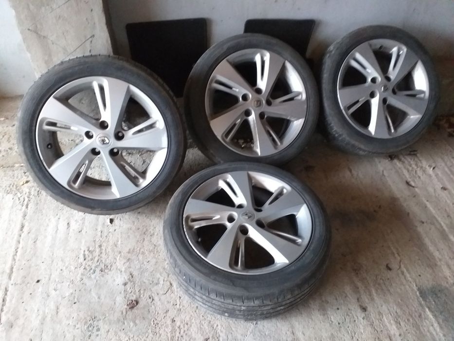 DE VÎNZARE .. sunt pe 17"