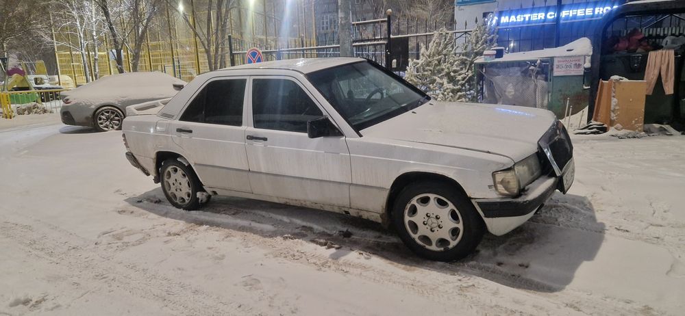 Продам хорошее авто Мерс 190