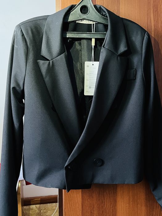 Костюм черный женский