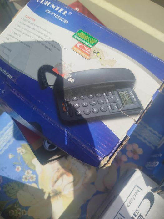 Продам телефоны новые