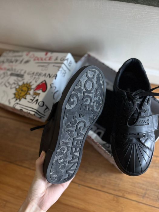 Кроссовки черные