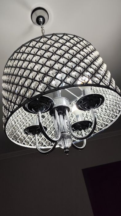 Candelabru cu pietricele