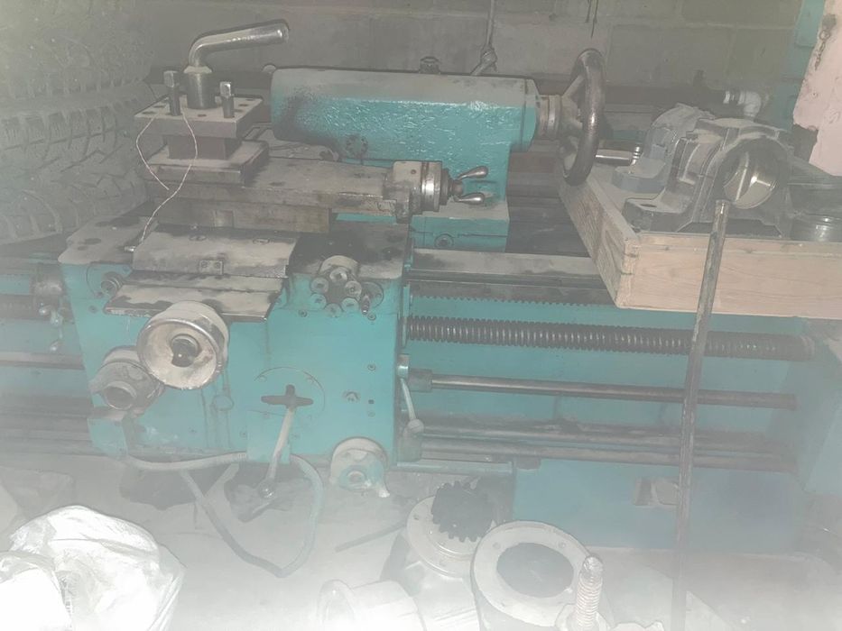 Продаю Рабочий токарный станок