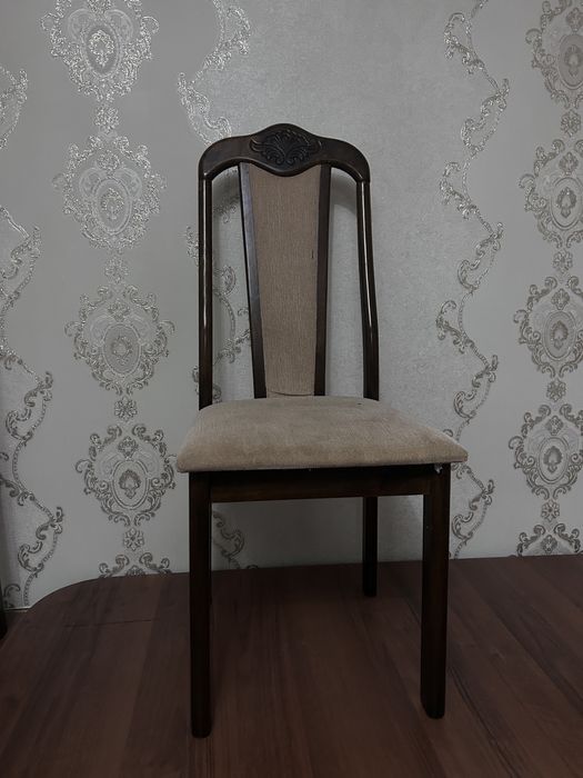 Продам стол и стулья