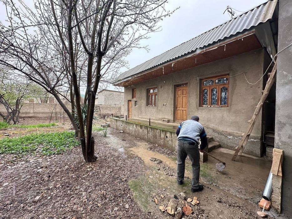 Янги қурилган ҳовли сотилади!
