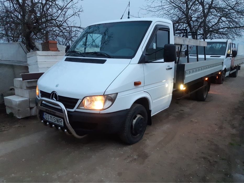 Vand Mercedes-Benz Sprinter 413 pentru mai multe detalii sunați la numărul de telefon afișat 0762507912