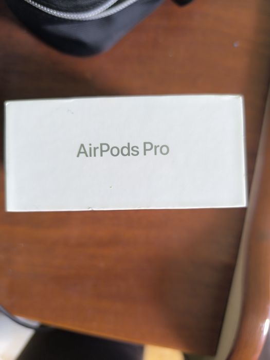 AirPods pro  новые