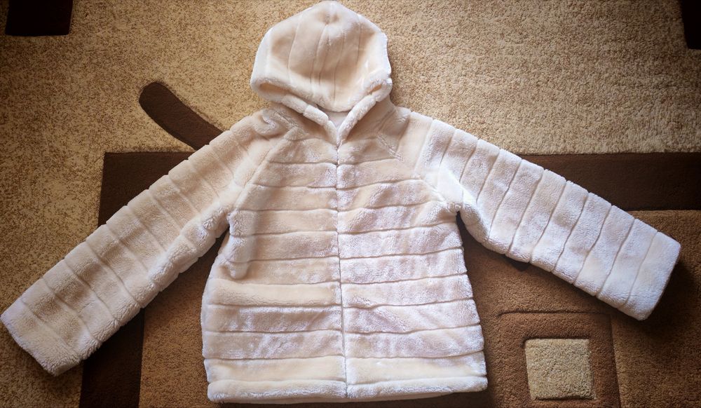 Geaca blană vârsta 11-12 ani purta o dată