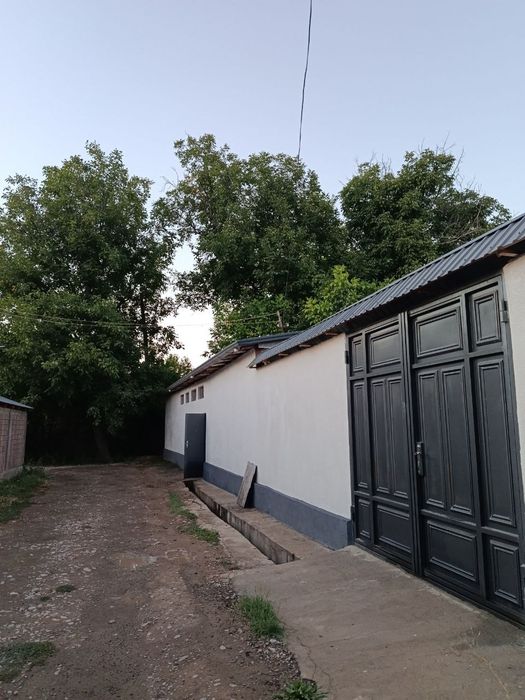 Uchastka sotiladi