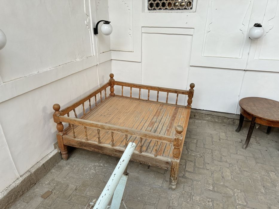 Продается тапчан 2*2 метра