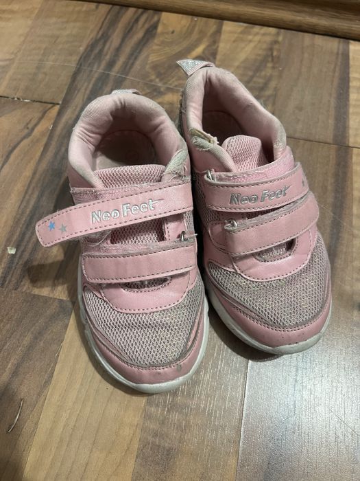 Отдам детскую обувь