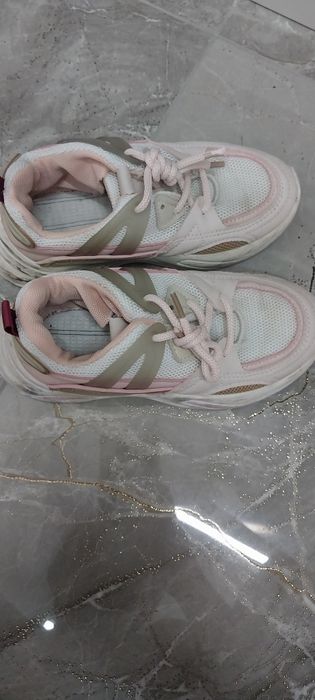 Продам 500 обувь