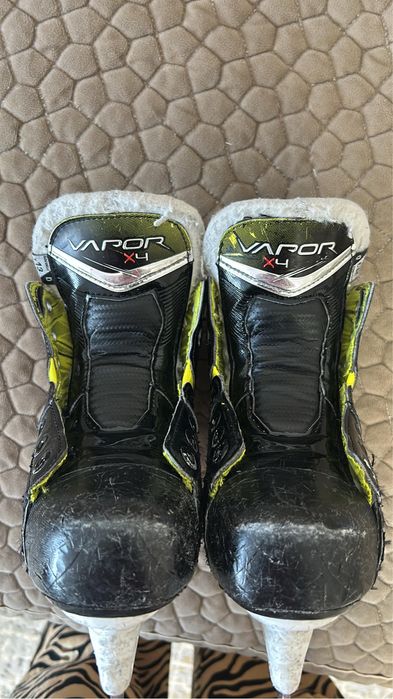Продам коньки Bauer Vapor