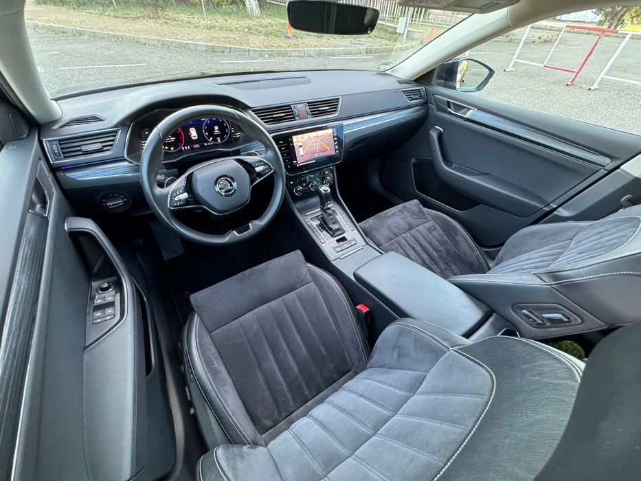 Skoda Superb  2022/Matrix/Virtual/Alcantara/Ambientale/Camera